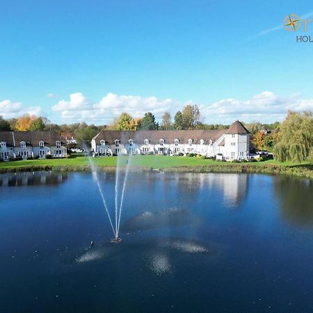 Isis Lakes 84 - Tortola Lodge South Cerney Zewnętrze zdjęcie