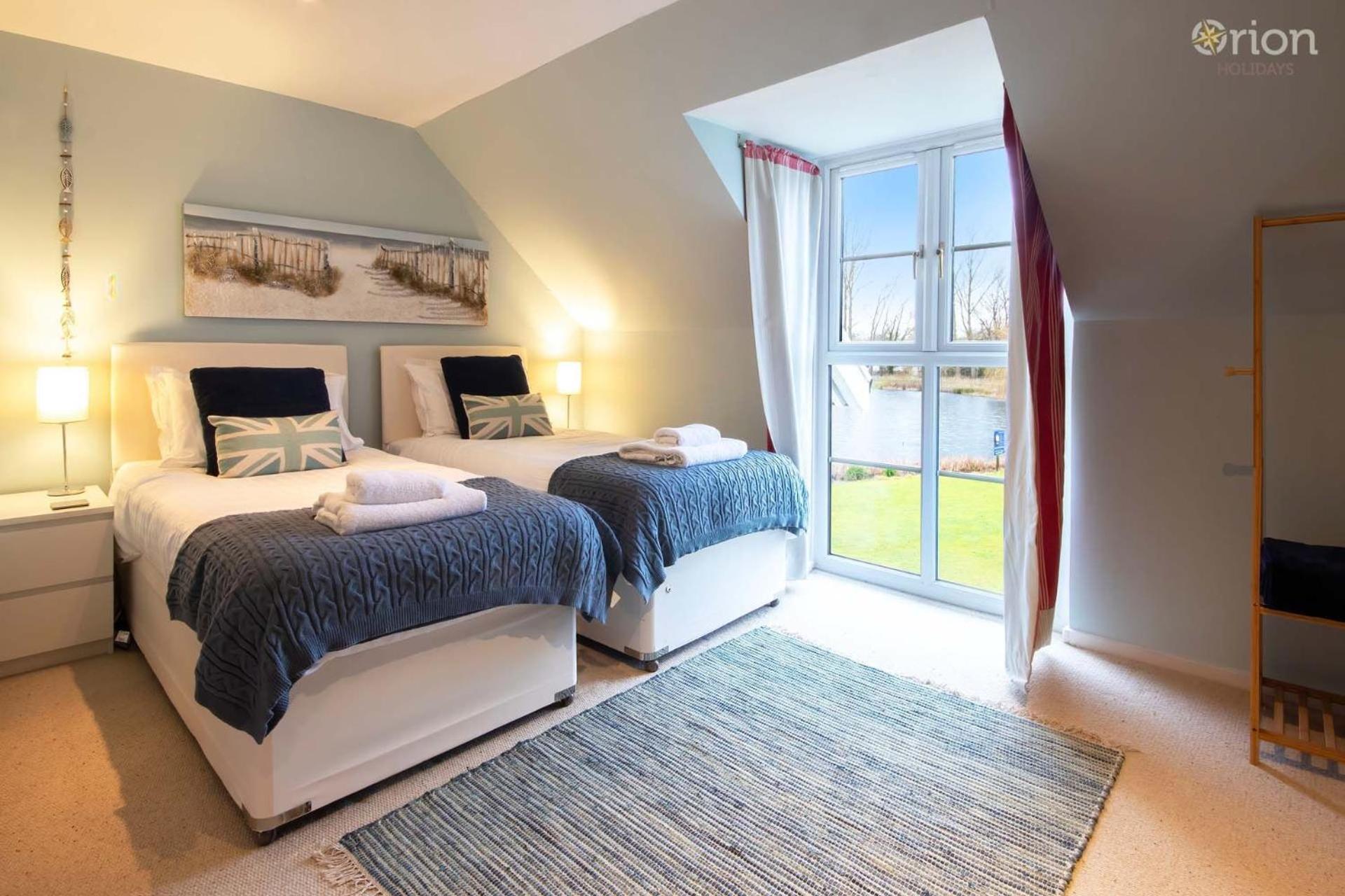 Isis Lakes 84 - Tortola Lodge South Cerney Zewnętrze zdjęcie